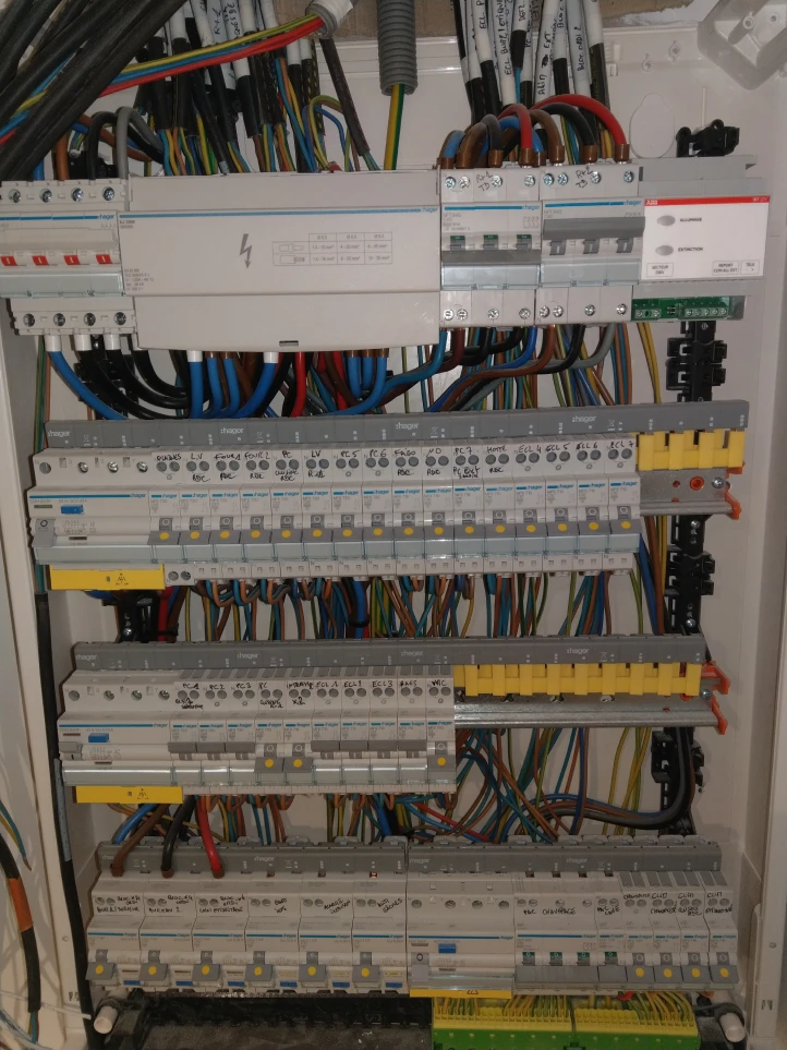 Elec One Electricien Arcachon Ouvert Elec 2 1 1x